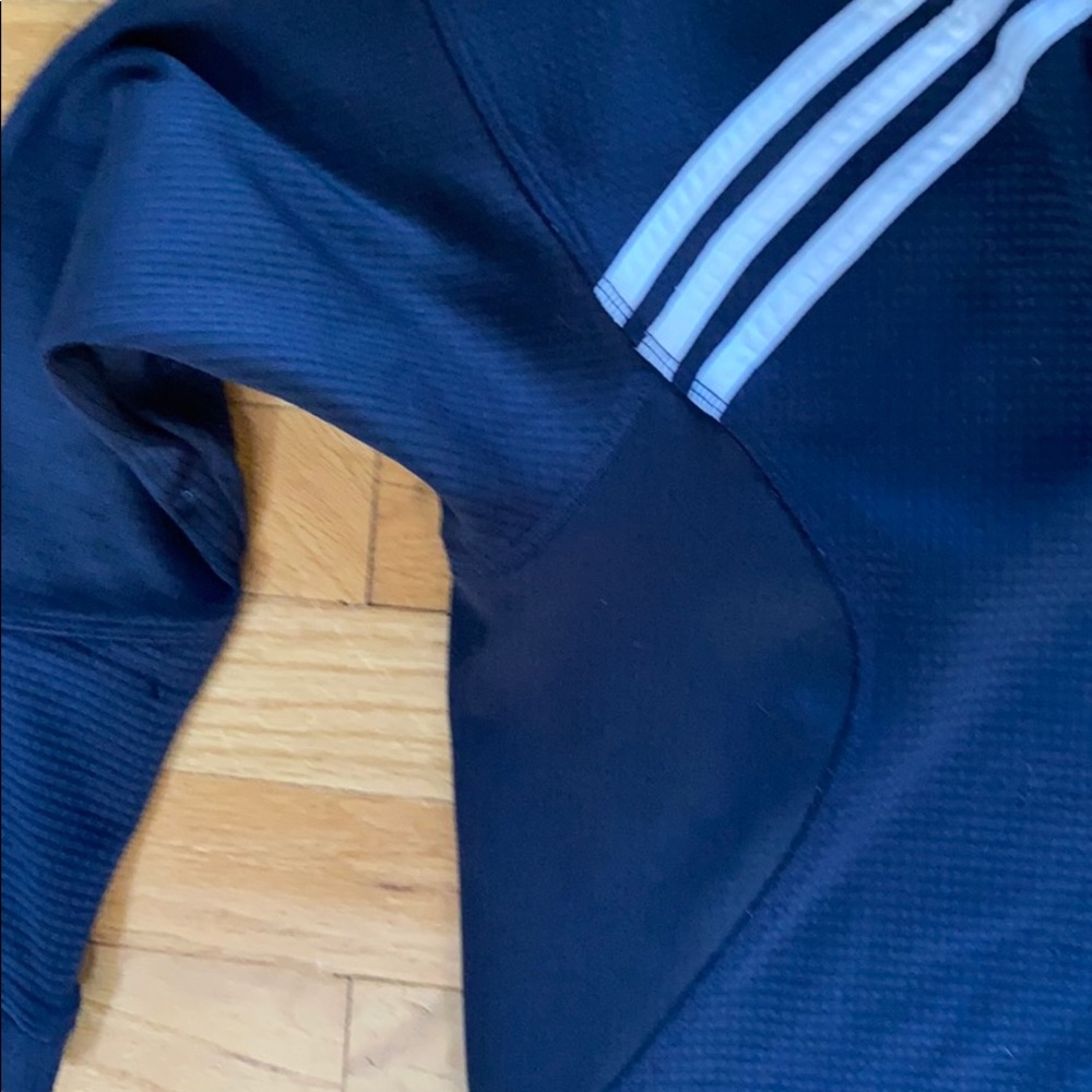 Child’s medium Adidas soccer sweatshirt . - Picture 5 of 9